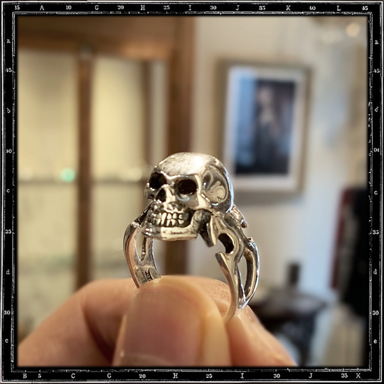CUTAWAY SKULL RING