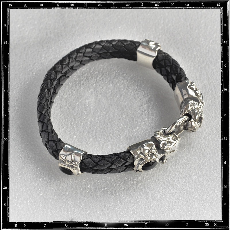TIGER HEADS LEATHER BRACELET