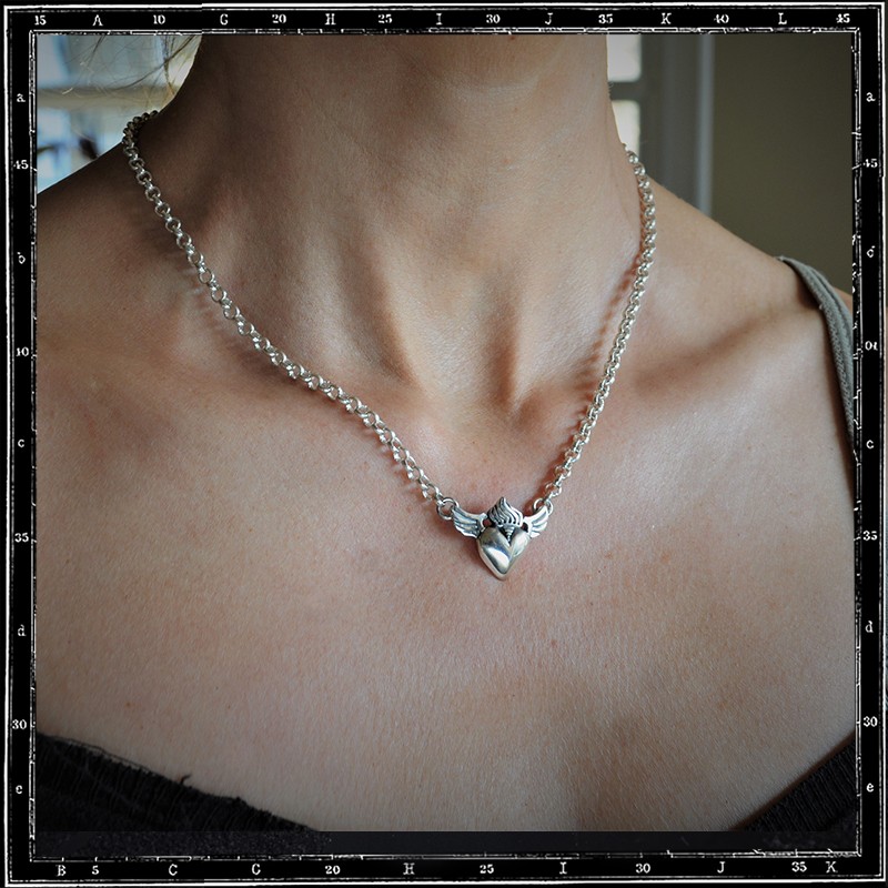 ROSARY HEART NECKLACE