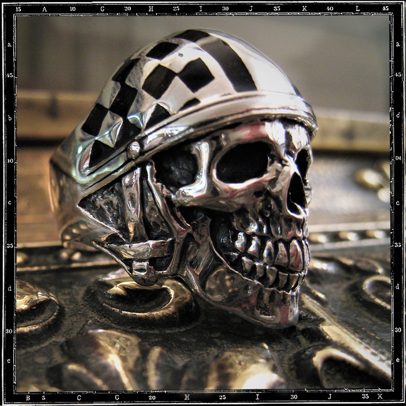SILVERSTONE SKULL RING