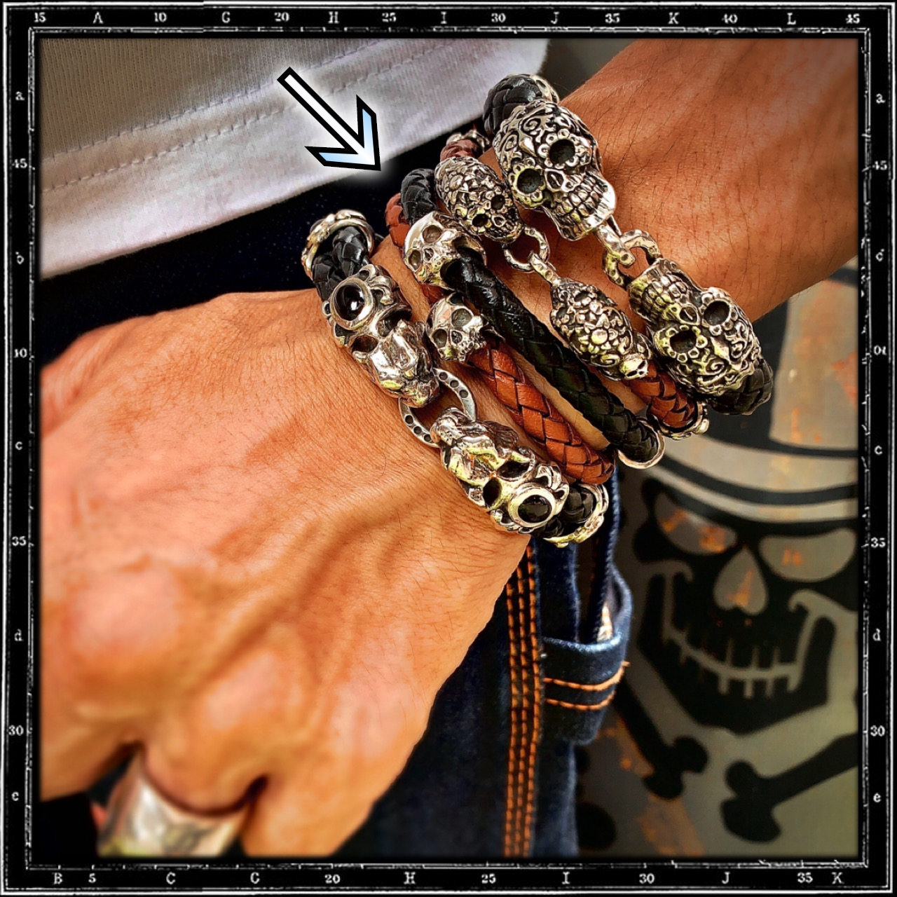 SINGLE SKULL BRAIDED LEATHER BRACELET
