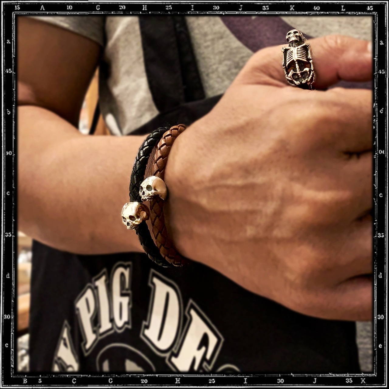 SINGLE SKULL BRAIDED LEATHER BRACELET