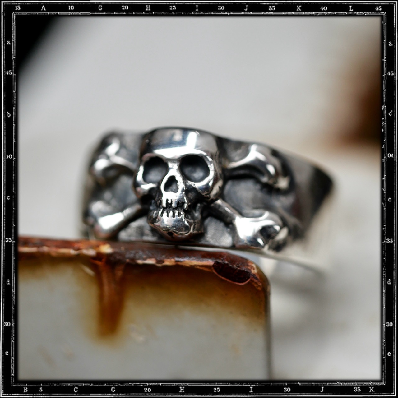 SKULL & CROSSBONES BAND