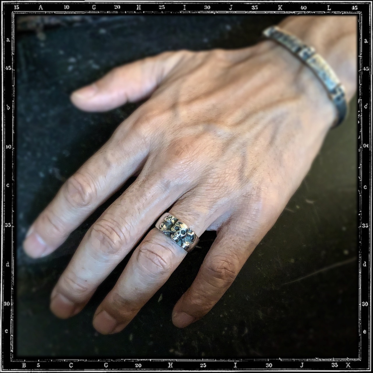 SKULL & CROSSBONES BAND