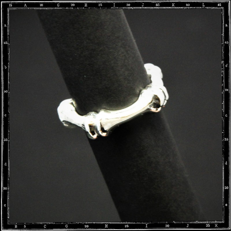 BONES RING - SMALL