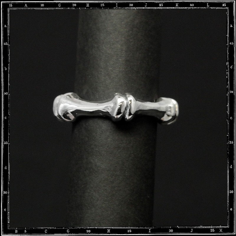 BONES RING - SMALL