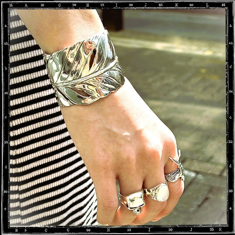 FEATHER BANGLE BRACELET