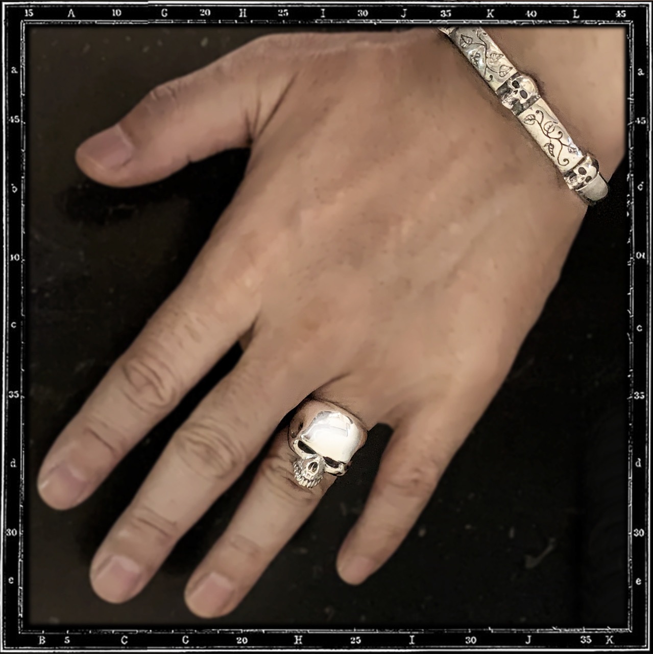 EVIL SKULL RING - SMALL