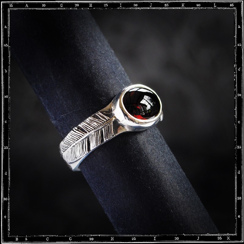 TWO FEATHERS STONE RING