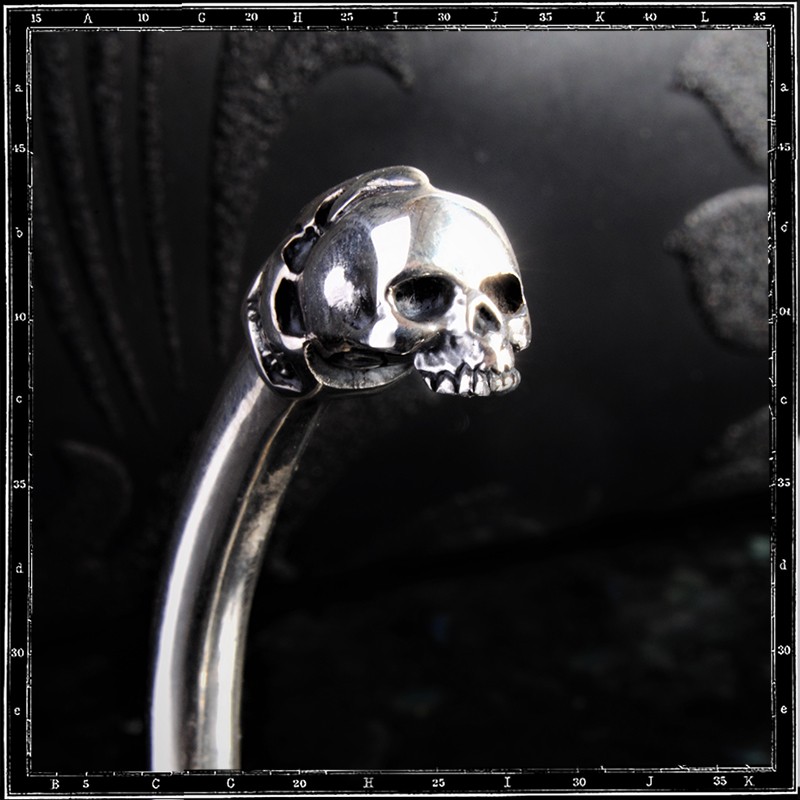 SKULL BANGLE - SMALL