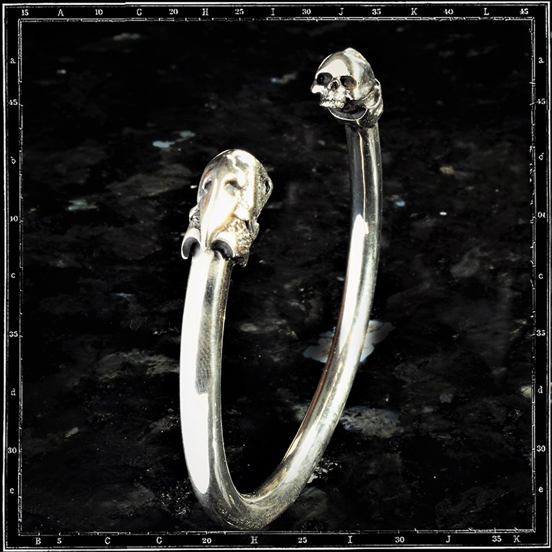 SKULL BANGLE - SMALL