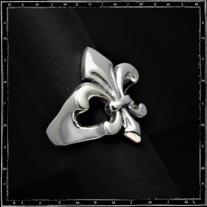 FLEUR DE LYS RING - FLAT TOP