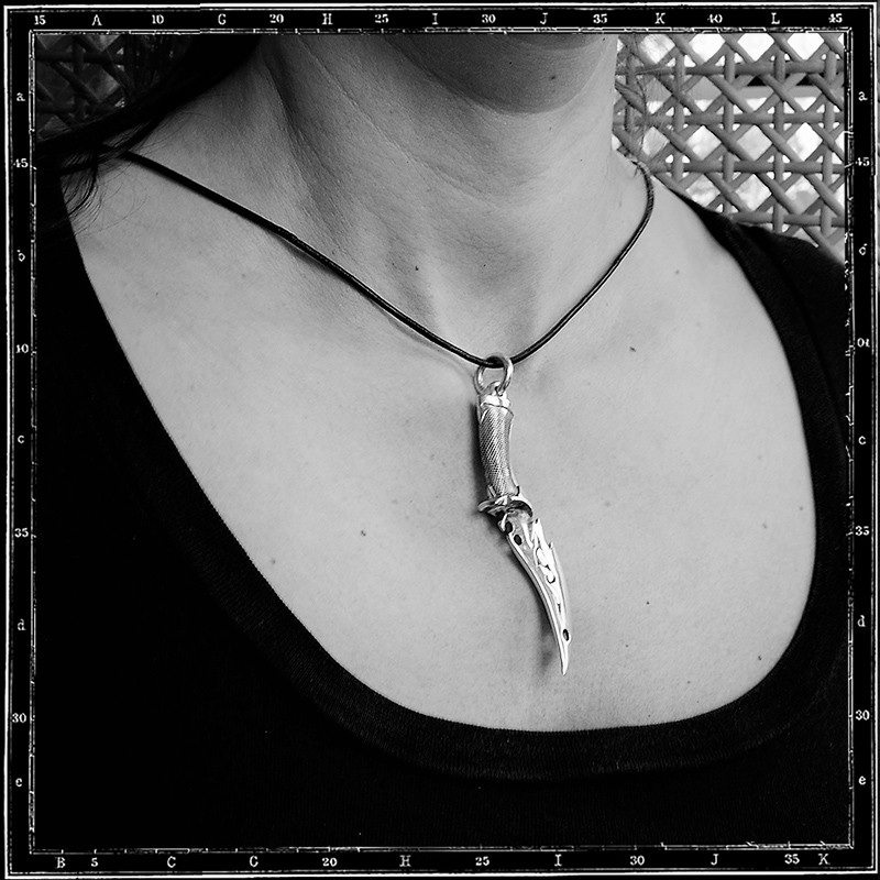 BLADE RUNNER SWORD PENDANT