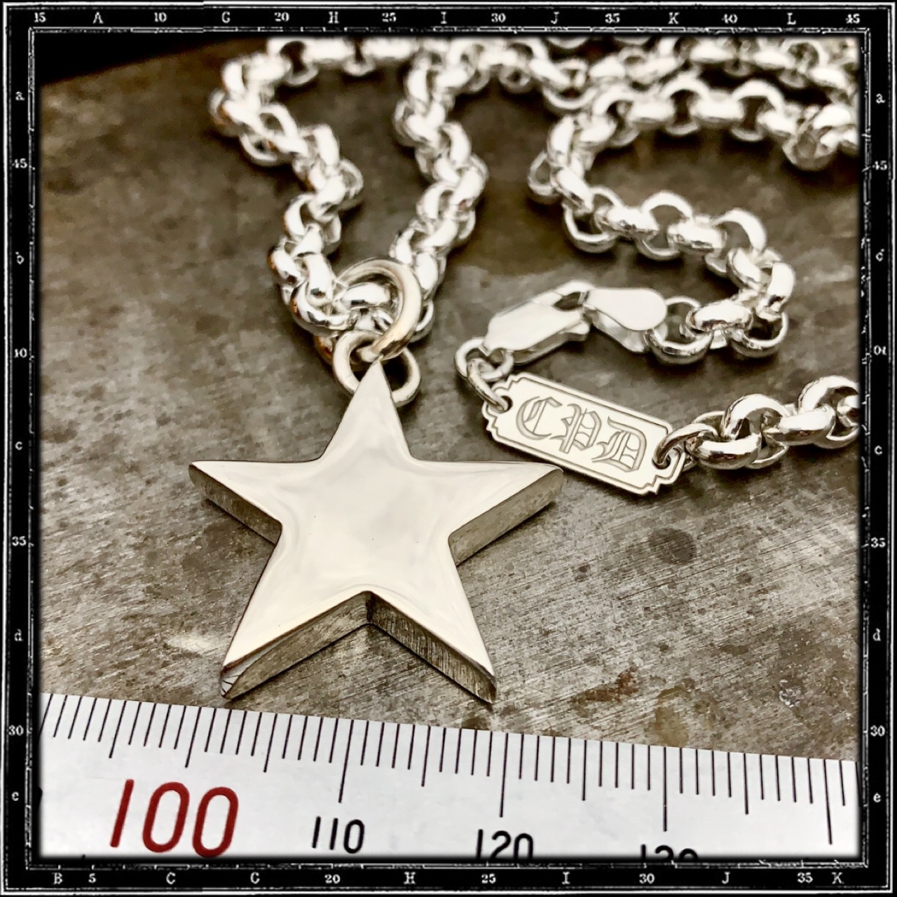 FAT STAR PENDANT - LARGE