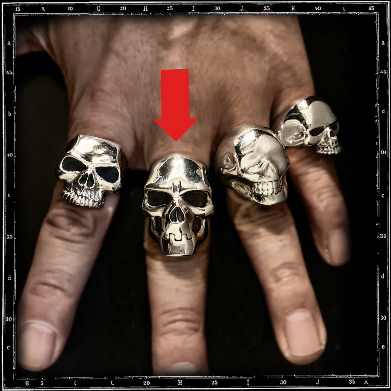 HEAVY MENTAL SKULL RING