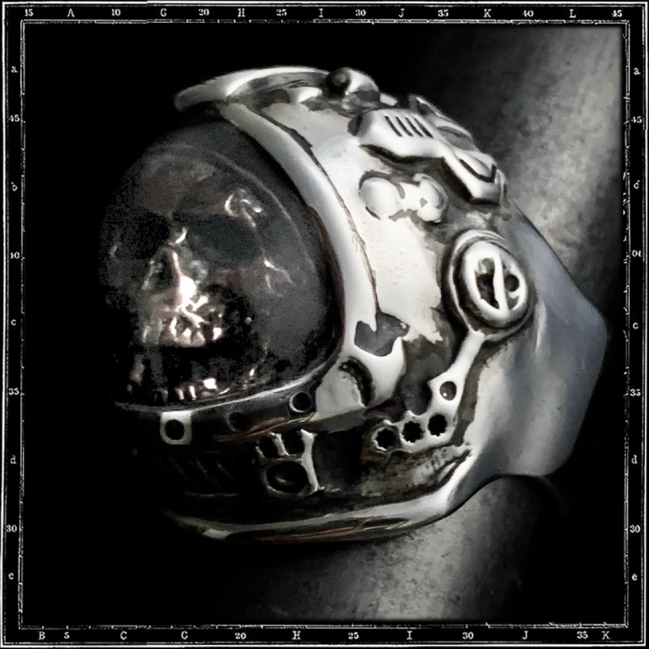 MAJOR TOM SKULL RING | クレイジーピッグ公式オンラインストア リング
