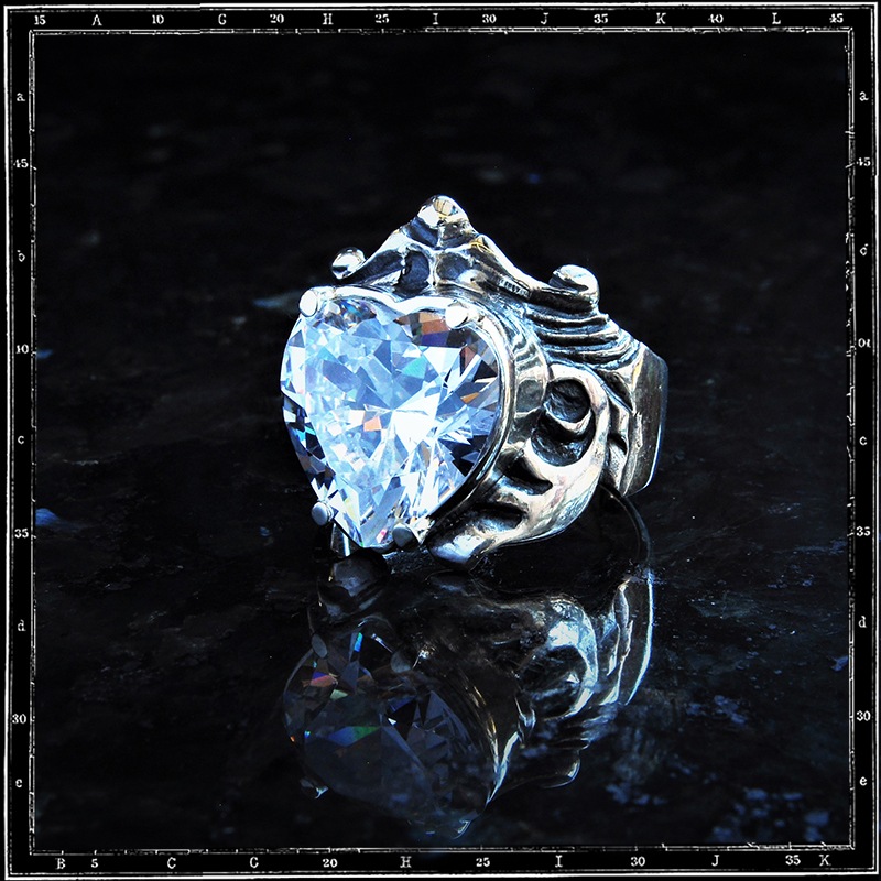 CRYSTAL HEART STONE RING