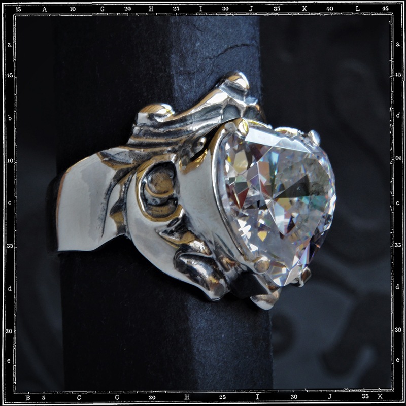 CRYSTAL HEART STONE RING