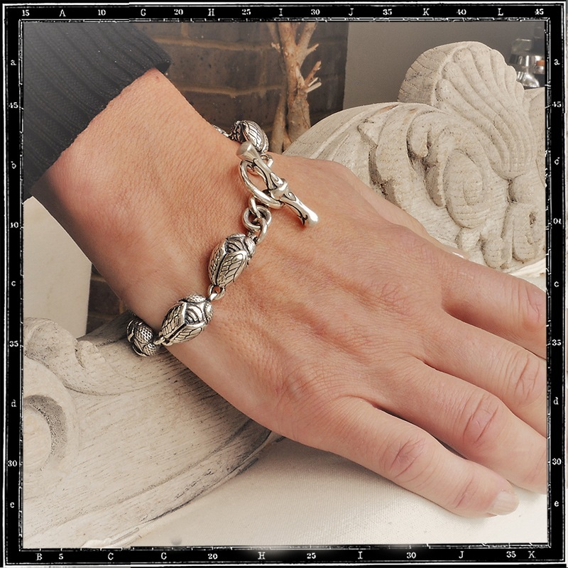 BUG LINK BRACELET