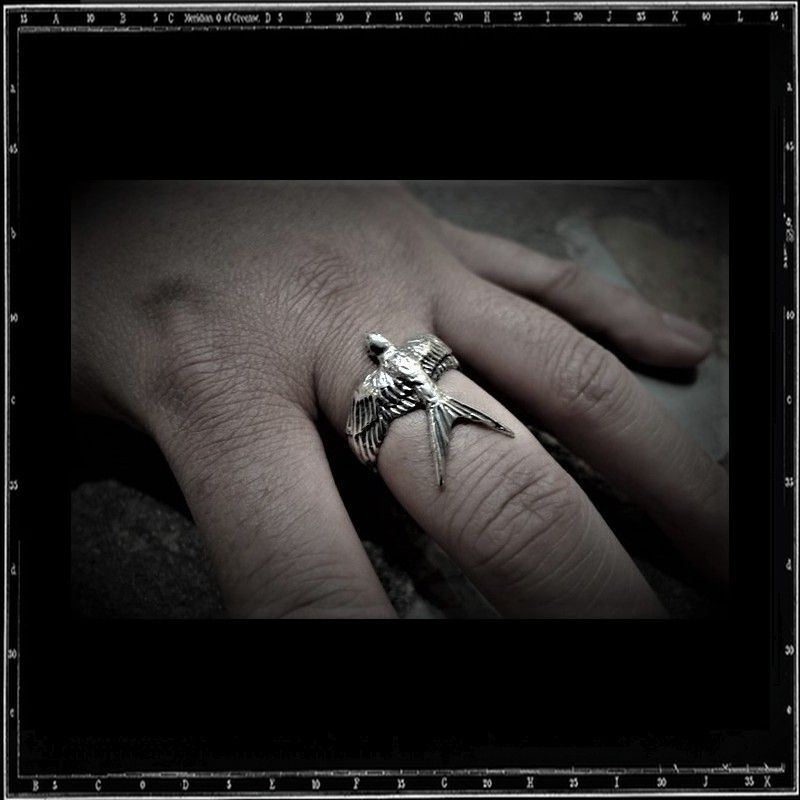 SWALLOW BIRD RING