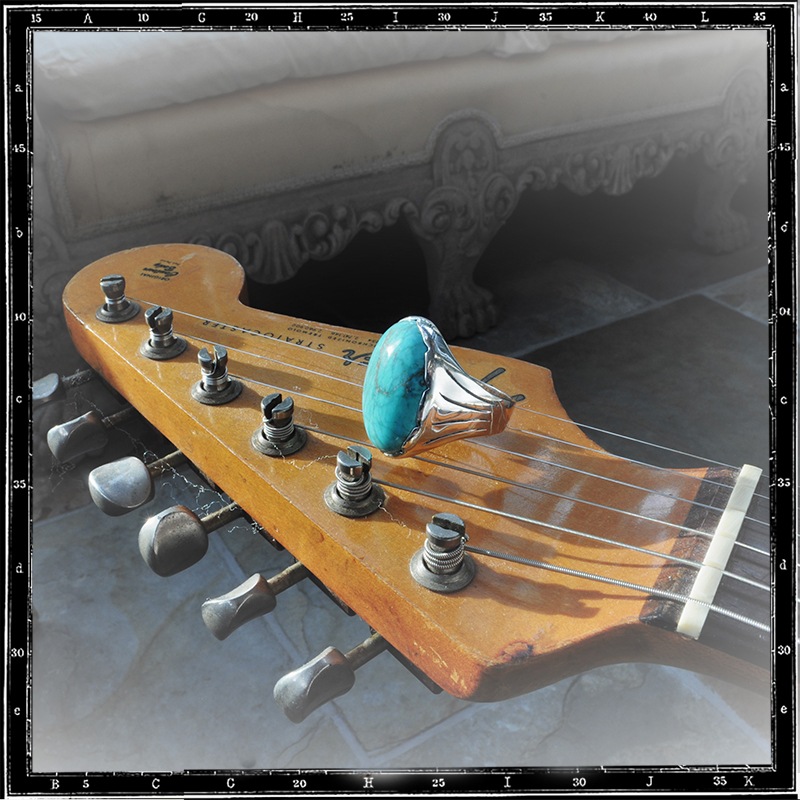 WOODSTOCK STONE RING