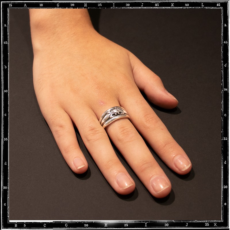 HIGH DOME TUDOR RING - LARGE