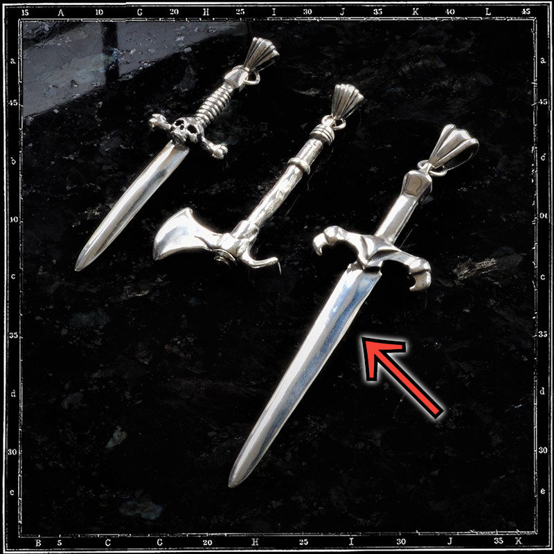 CLAW SWORD PENDANT