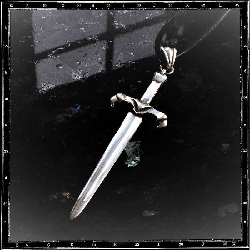 CLAW SWORD PENDANT