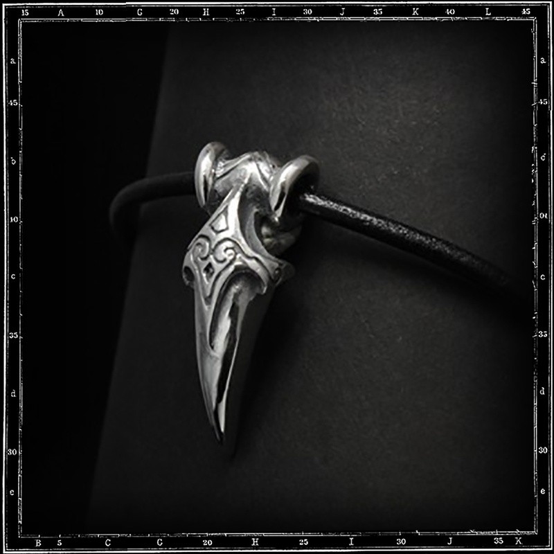 TRIBAL TOOTH PENDANT