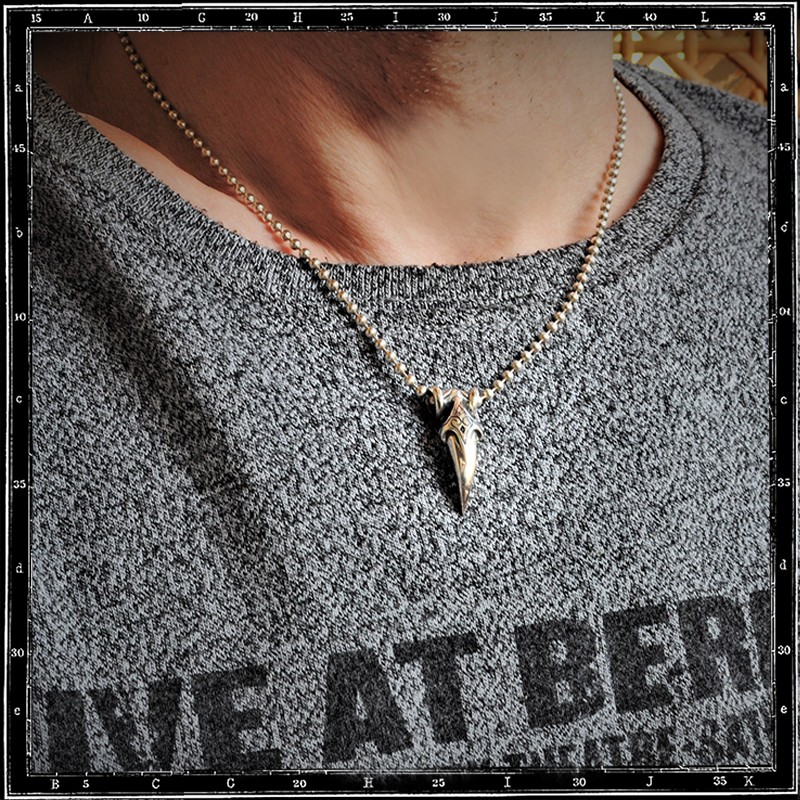 TRIBAL TOOTH PENDANT