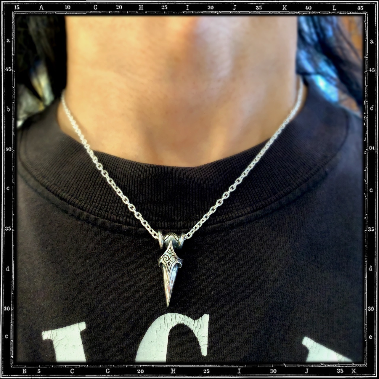 TRIBAL TOOTH PENDANT