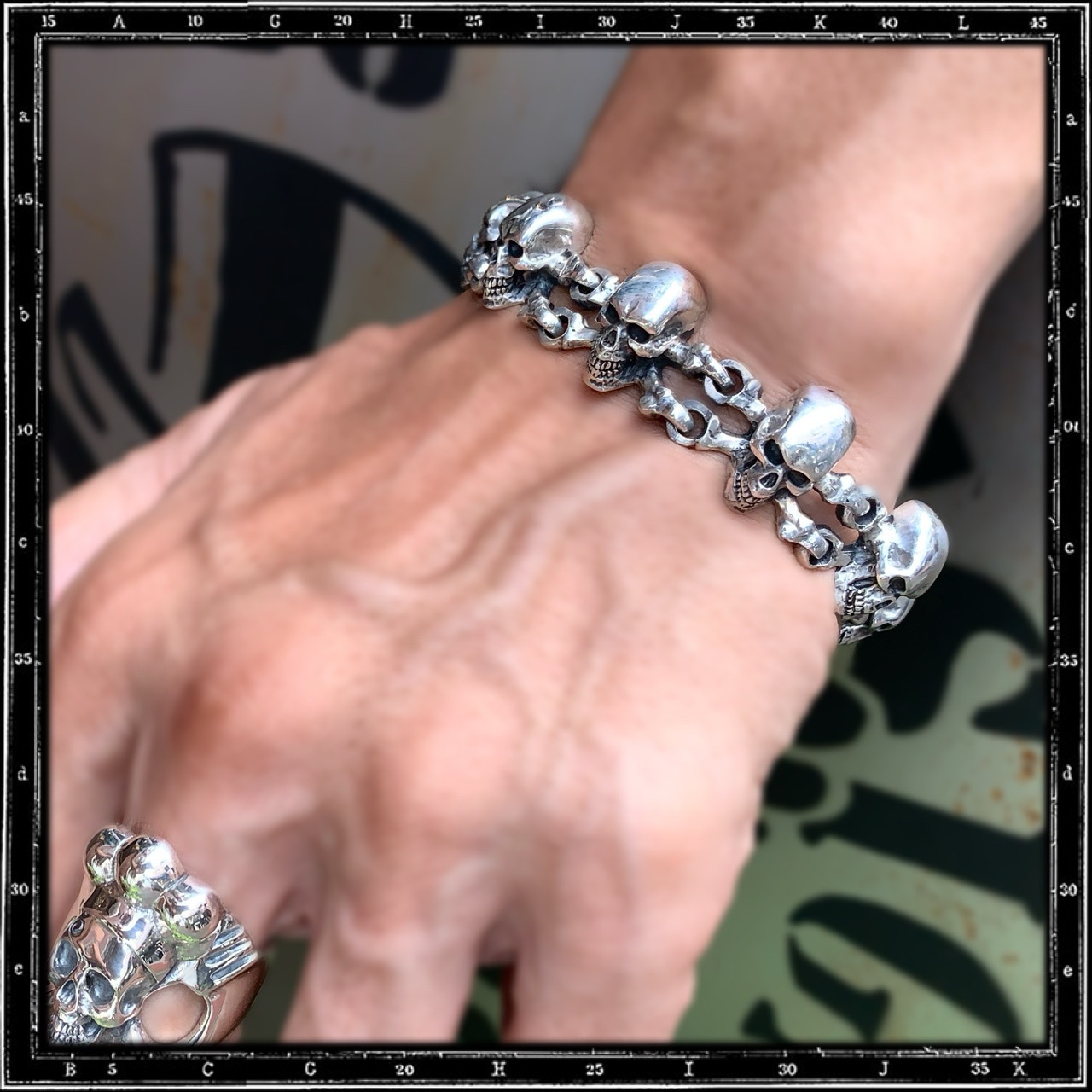 SKULL & CROSSBONES BRACELET