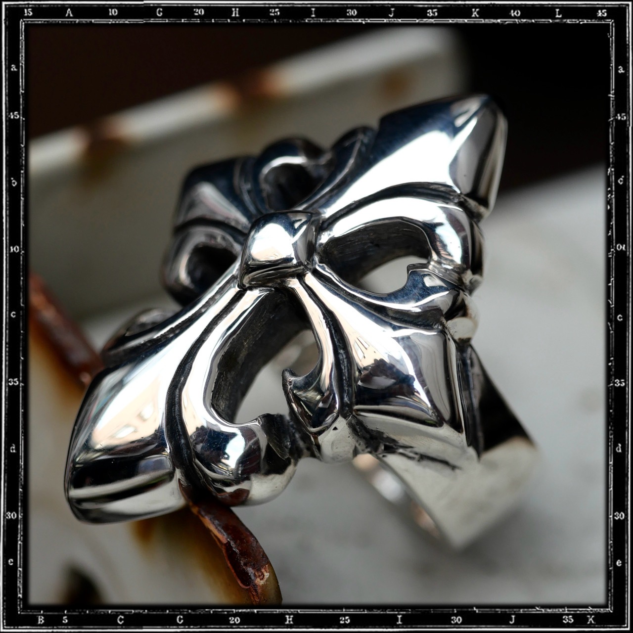 HEAVY TUDOR CROSS RING