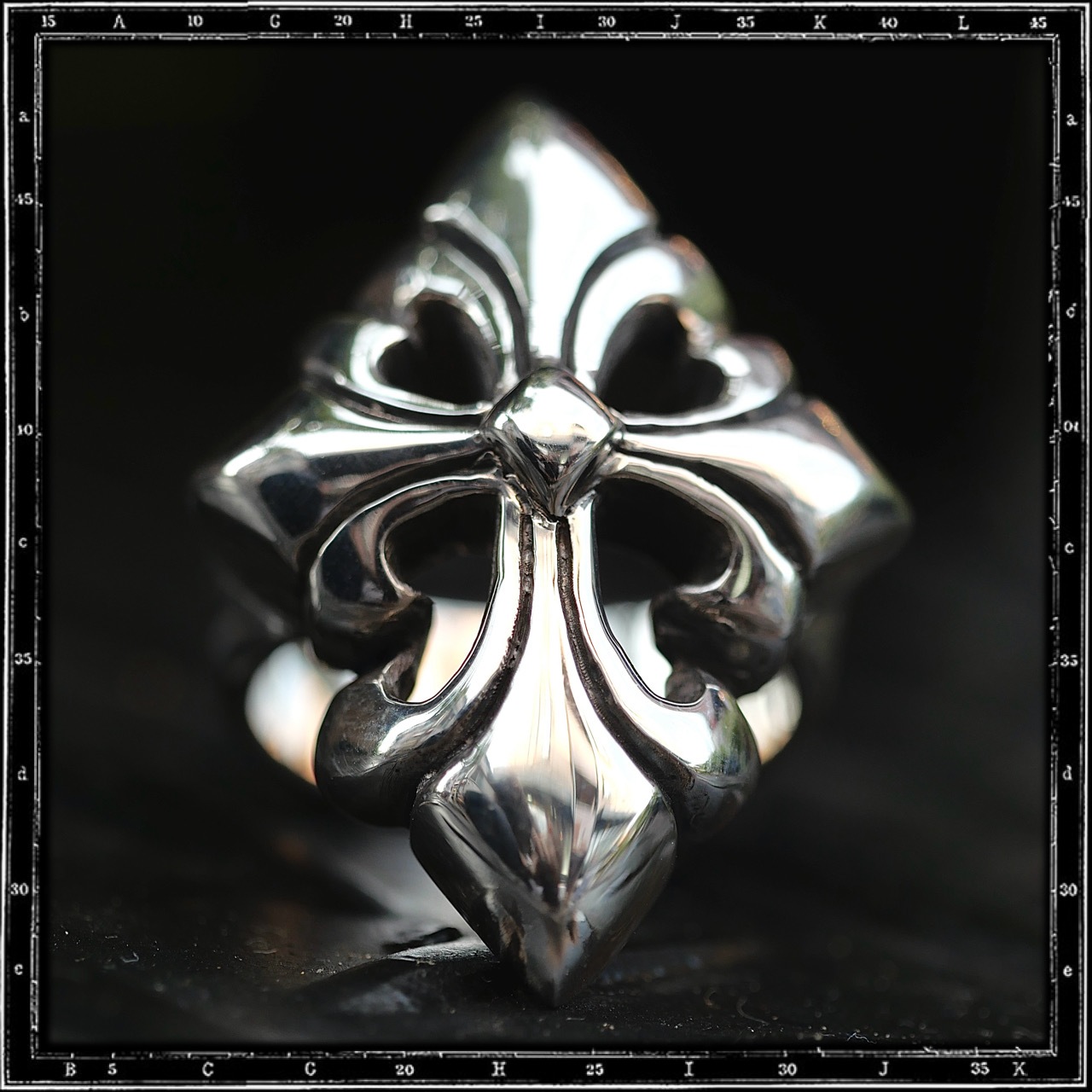 HEAVY TUDOR CROSS RING