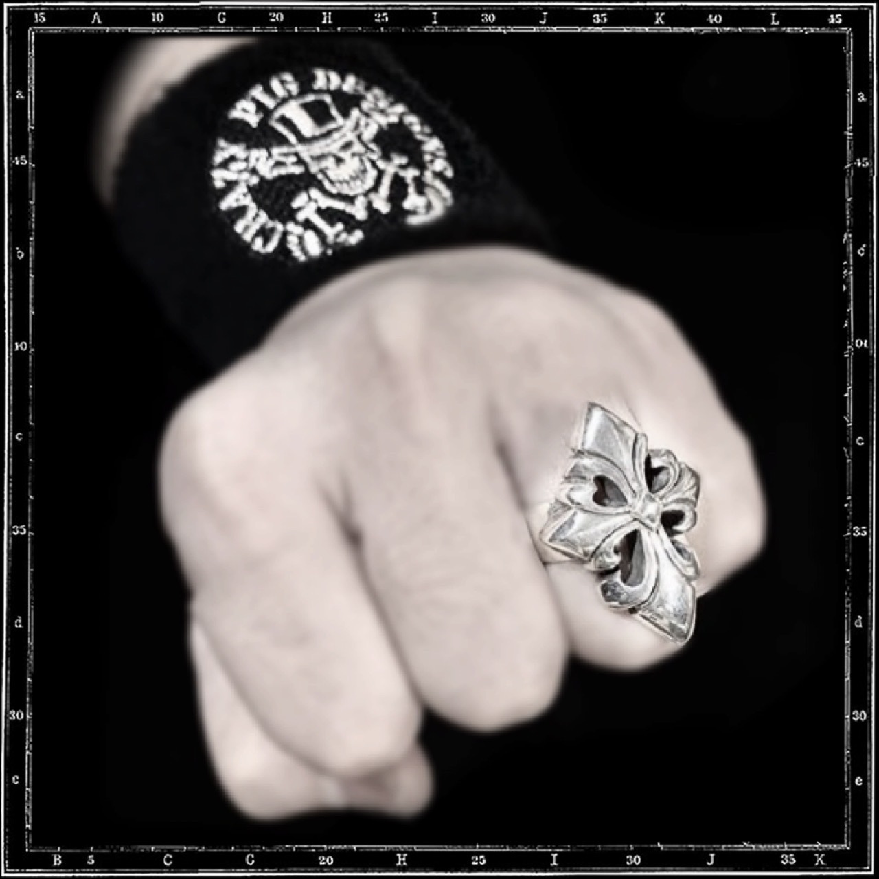 HEAVY TUDOR CROSS RING