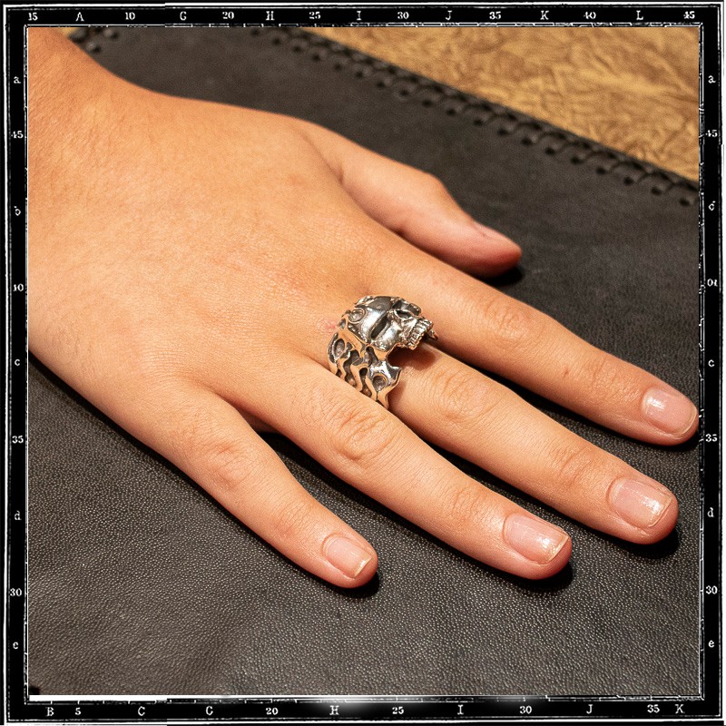 HELL SKULL RING