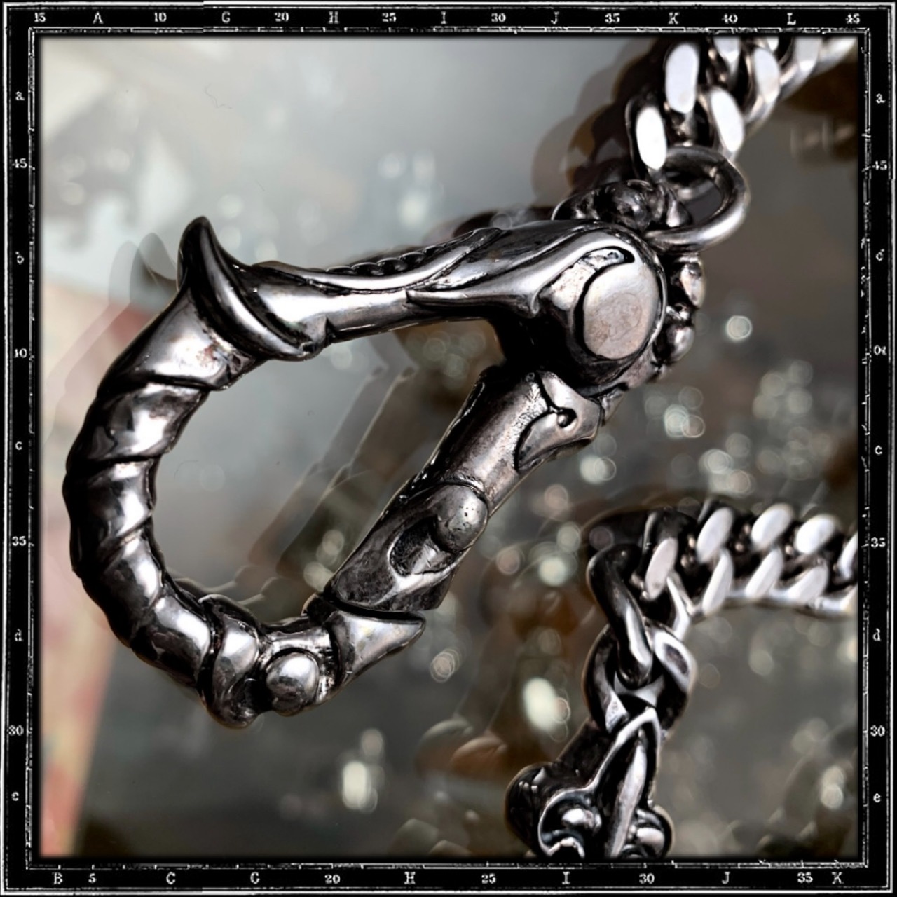 DOUBLE HEAVY TUDOR FLEUR DE LYS WALLET CHAIN