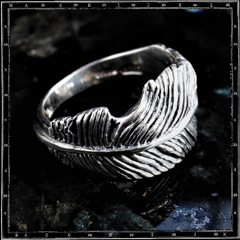 FEATHER RING - SMALL