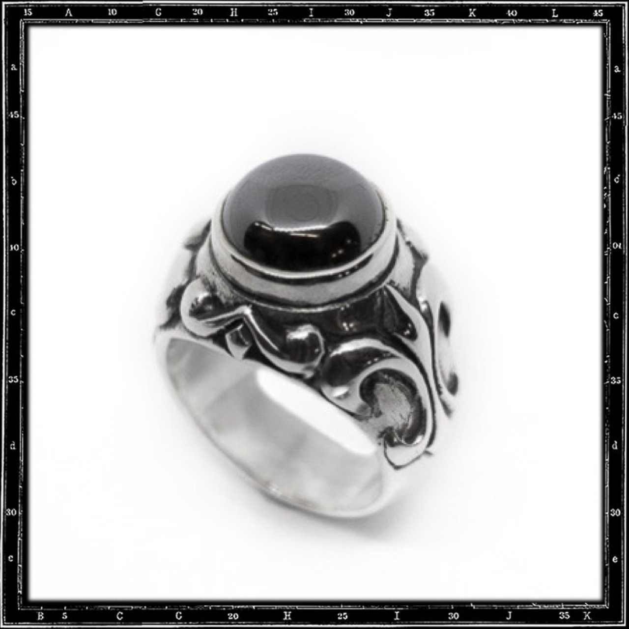 CRYSTAL FLEUR DE LYS RING