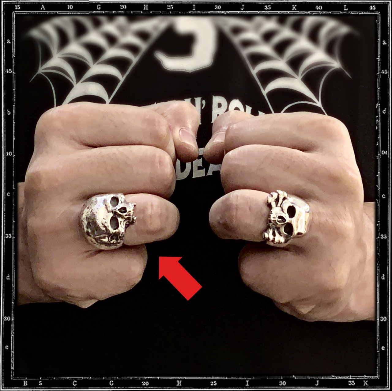 XX OSSUARY SKULL RING - MEDIUM