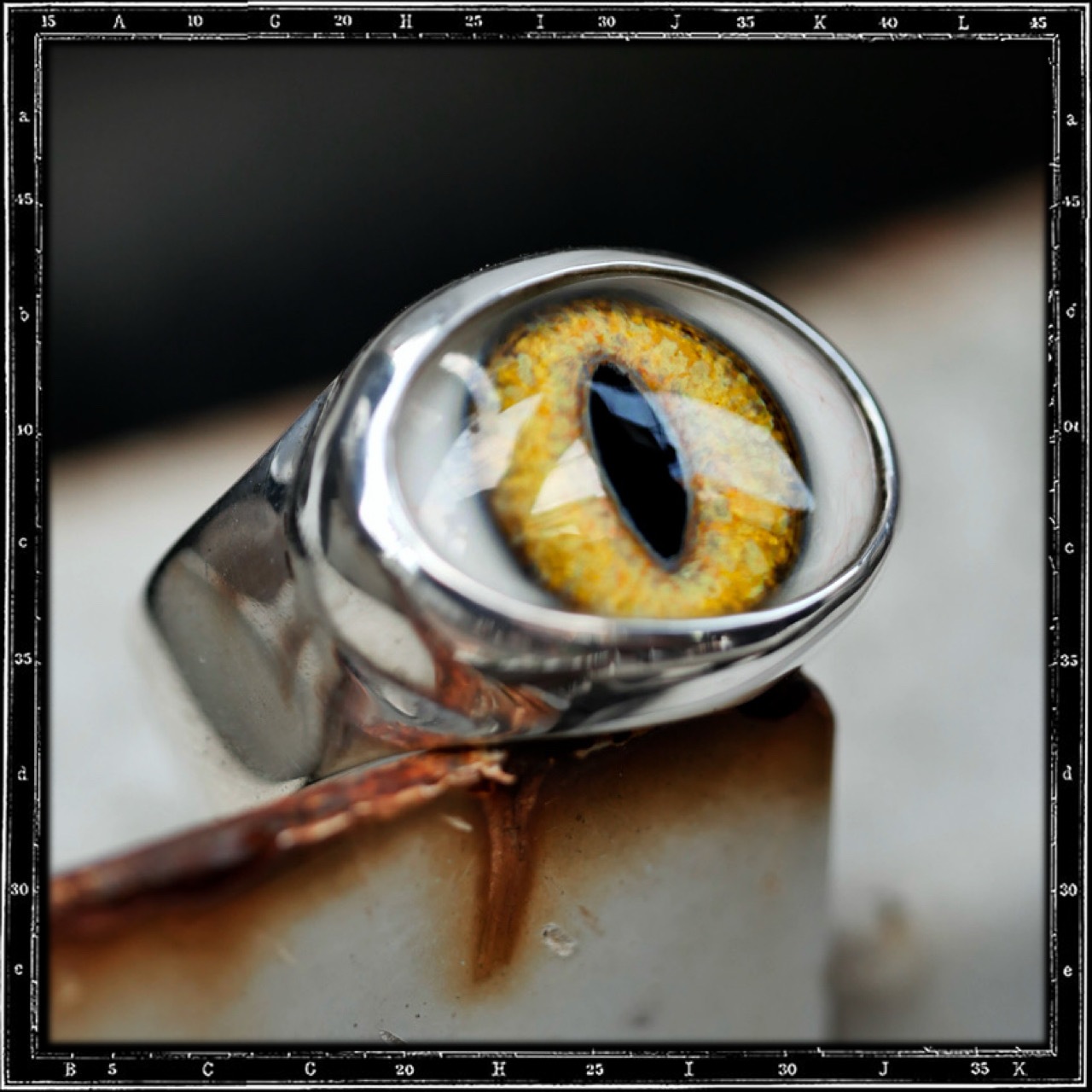 PLAIN EYE RING