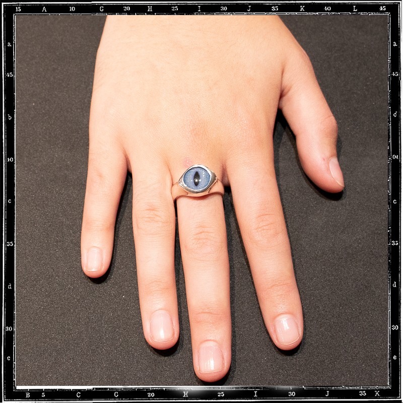 SMALL ROUND EYE RING