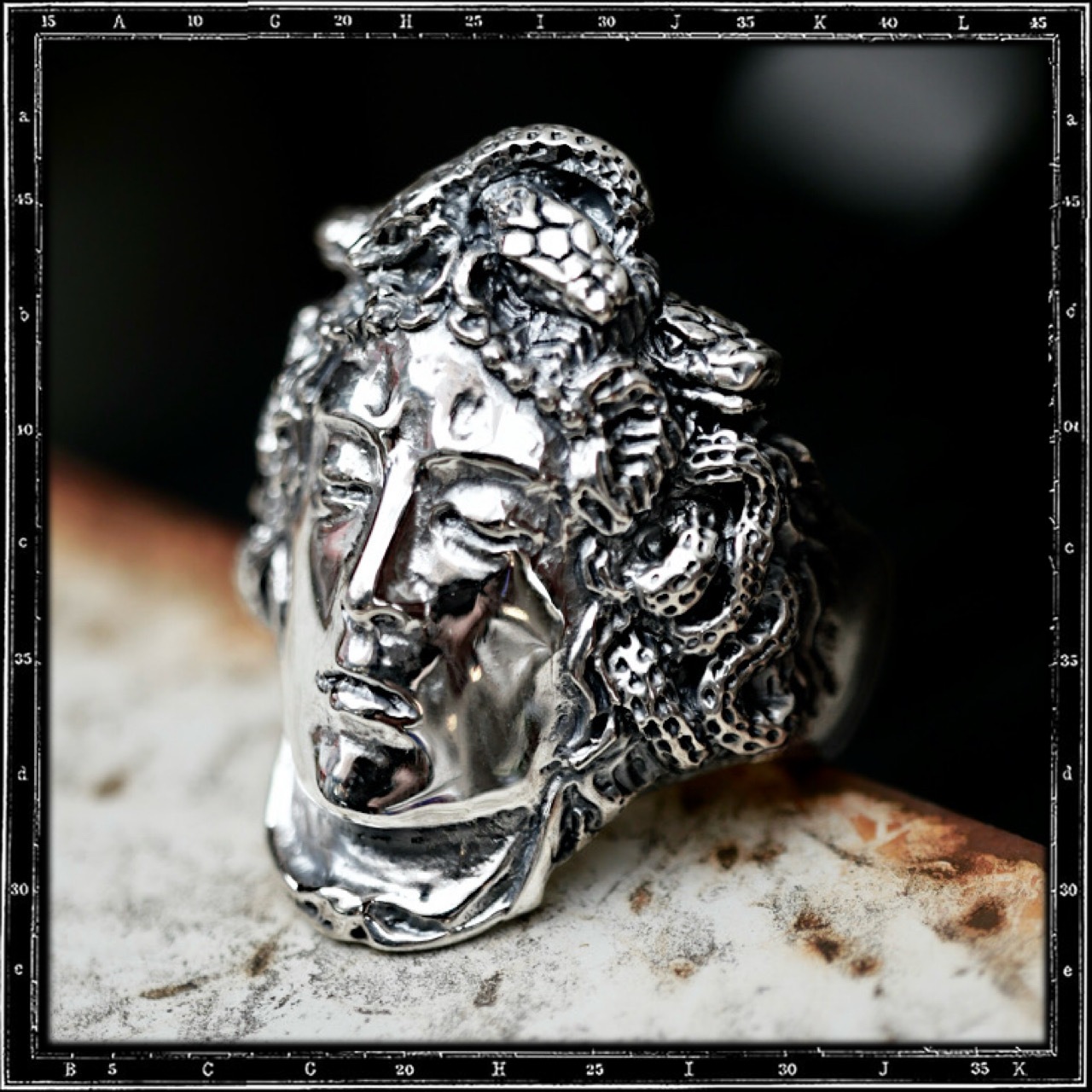 MEDUSA RING
