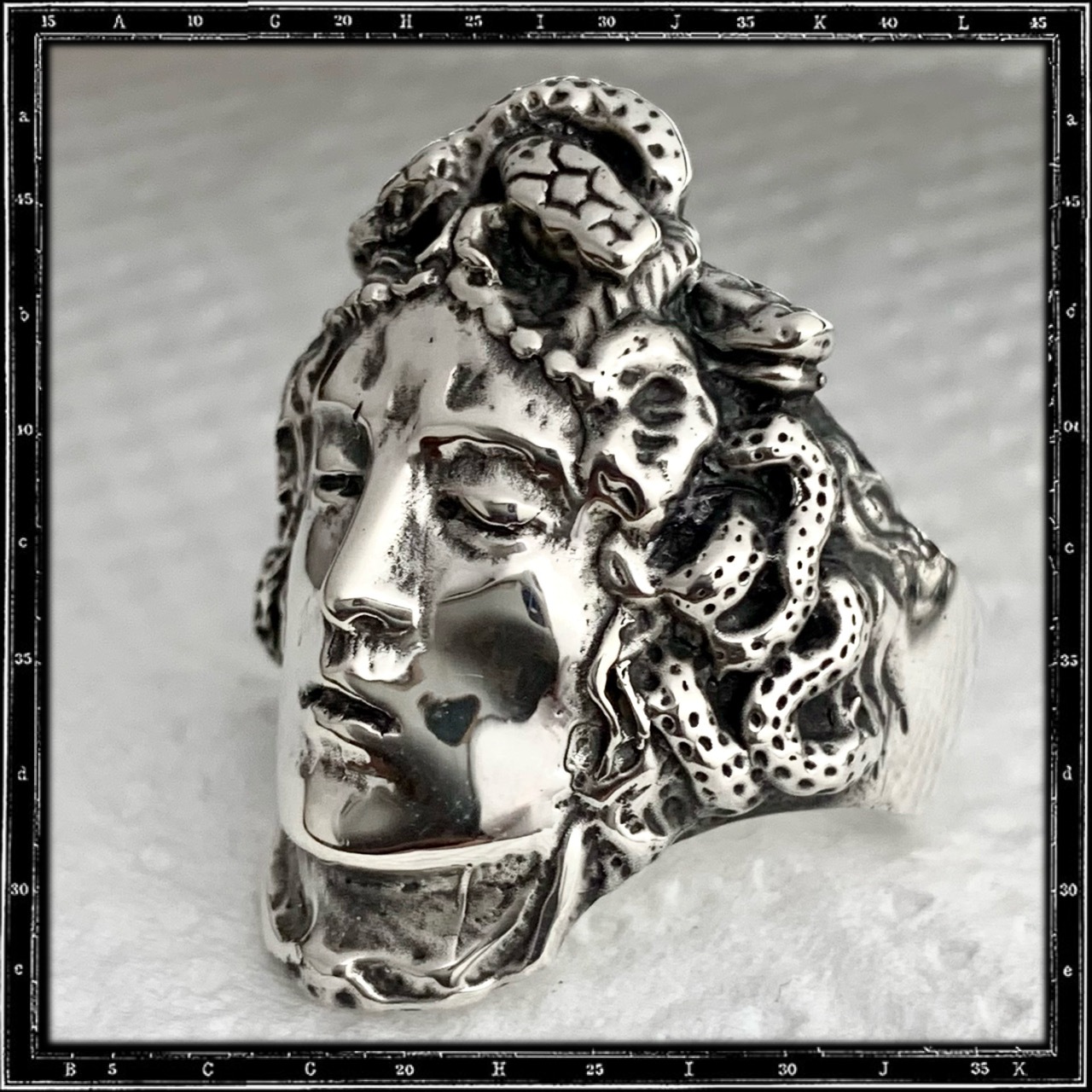 MEDUSA RING