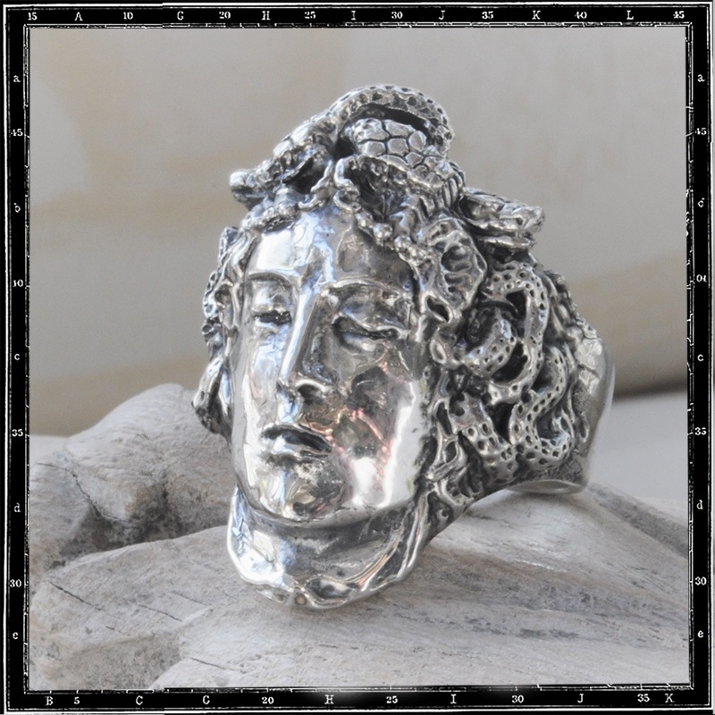 MEDUSA RING