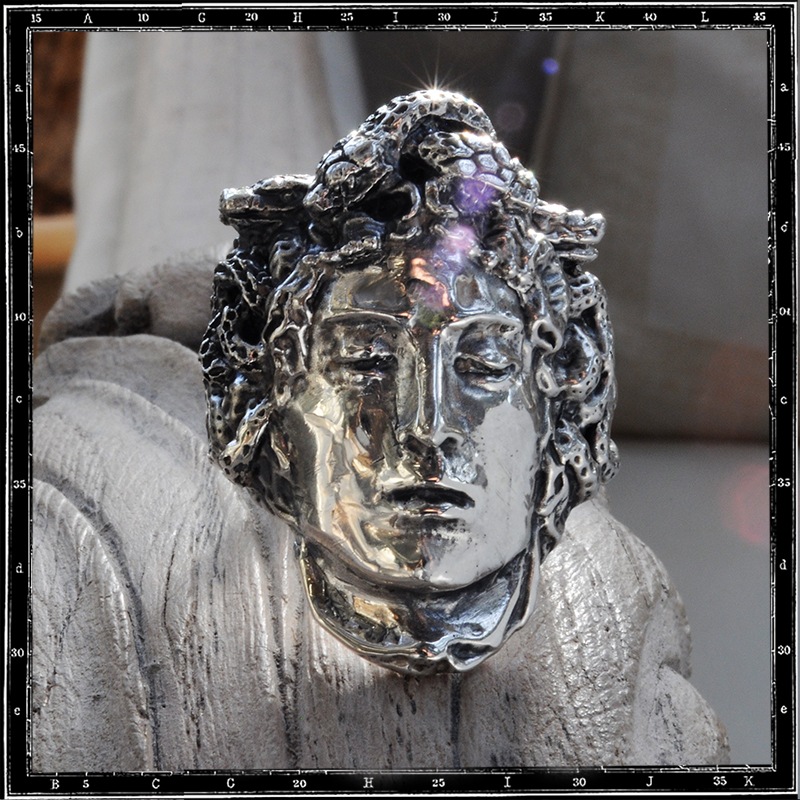 MEDUSA RING
