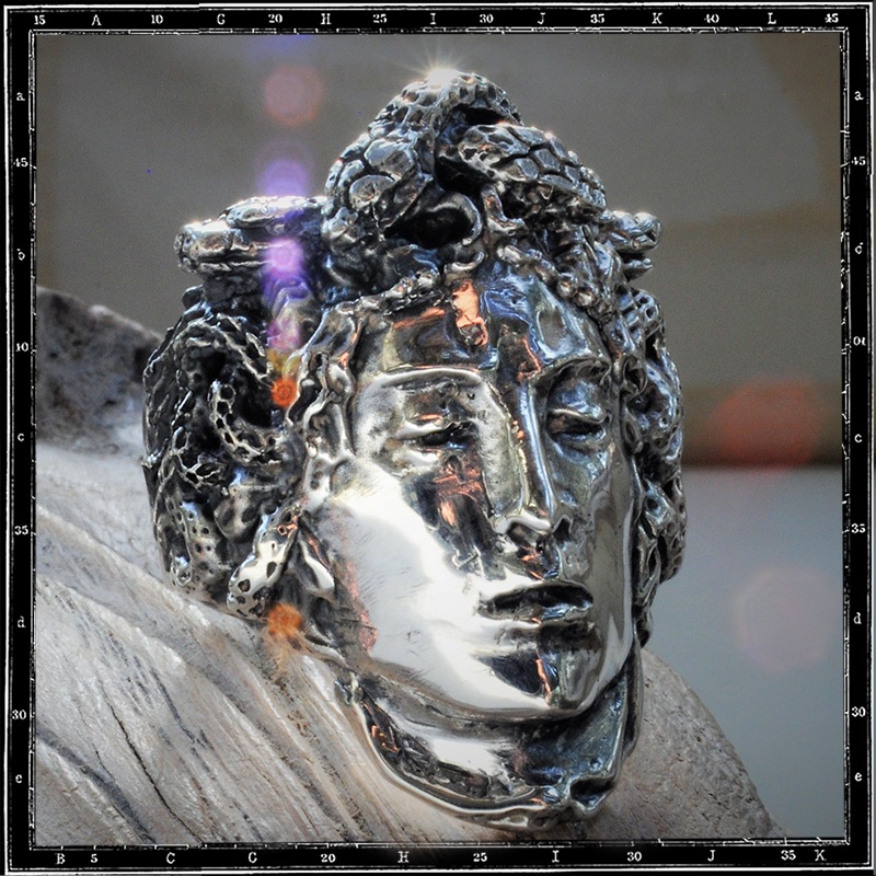 MEDUSA RING