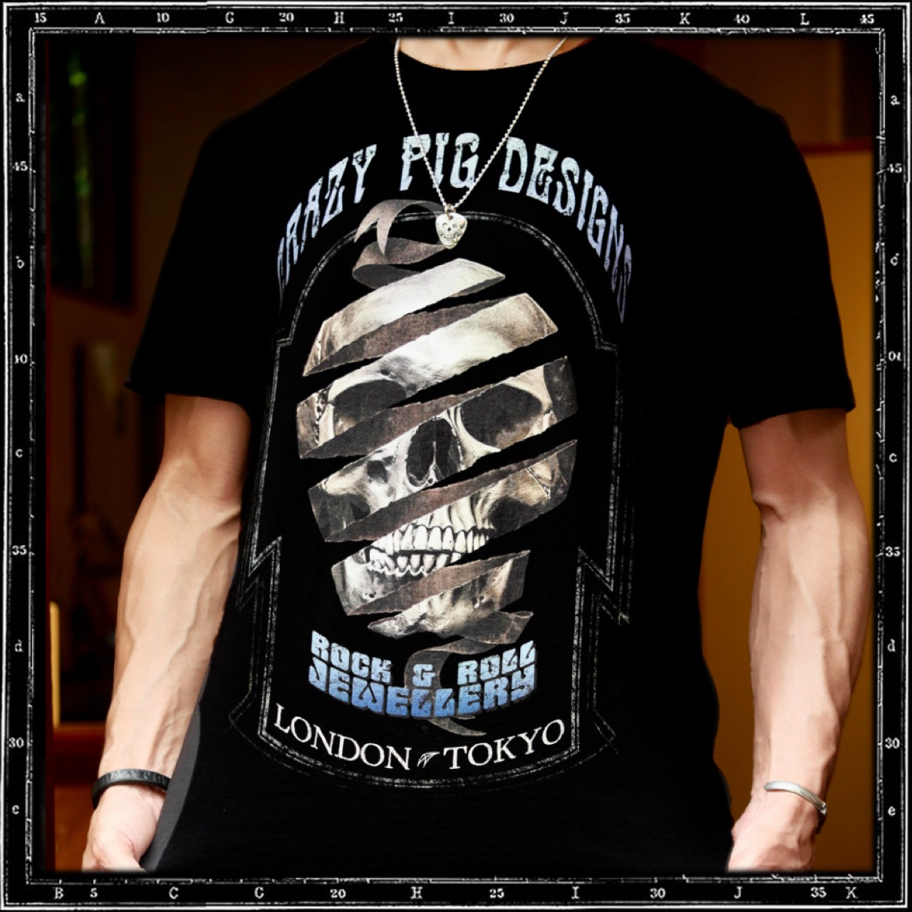 RIBBON SKULL T-SHIRT