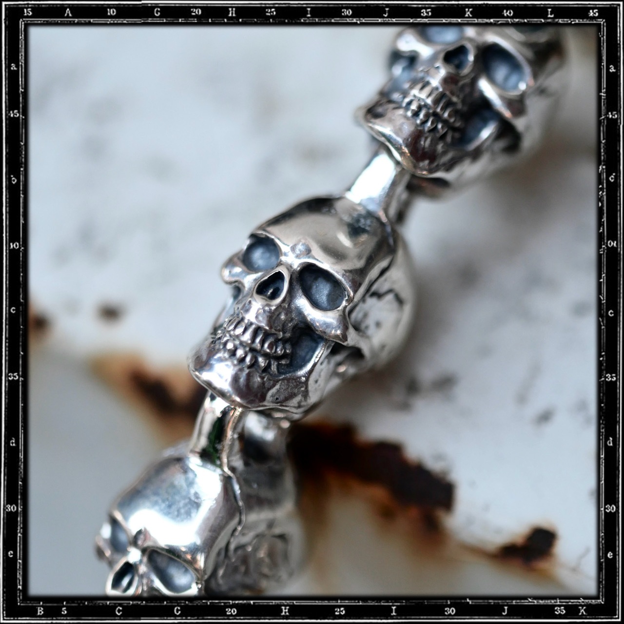 MONASTERY SKULL BRACELET | クレイジーピッグ公式オンラインストア