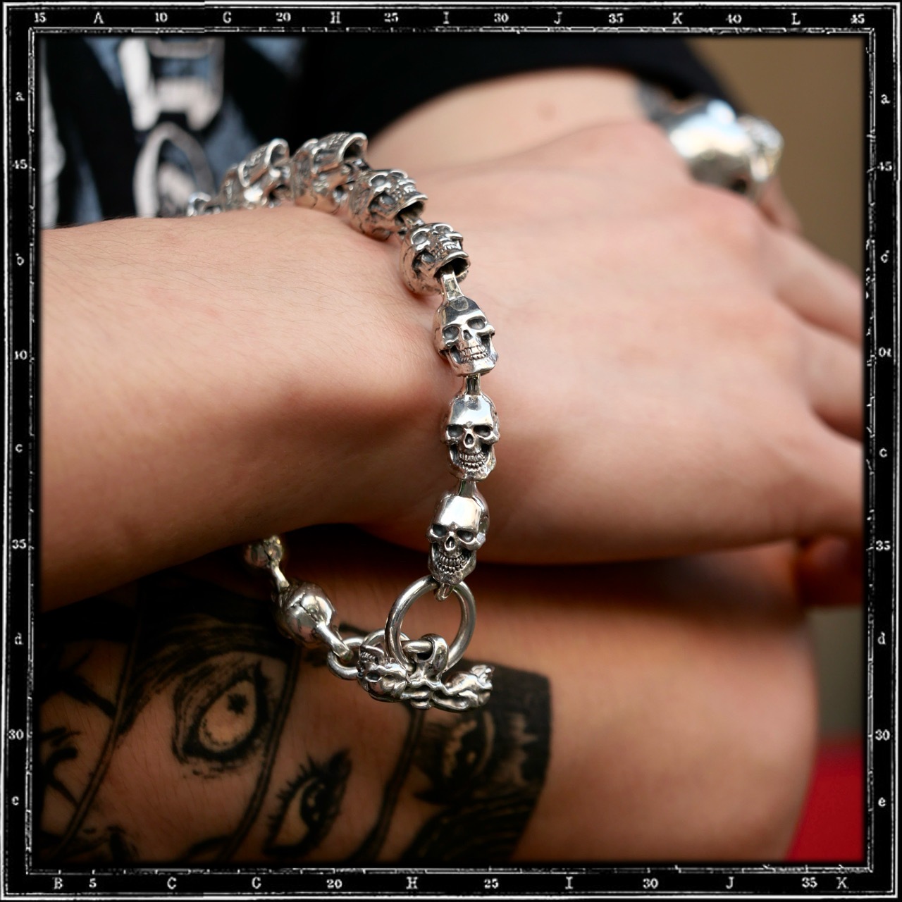 MONASTERY SKULL BRACELET | クレイジーピッグ公式オンラインストア